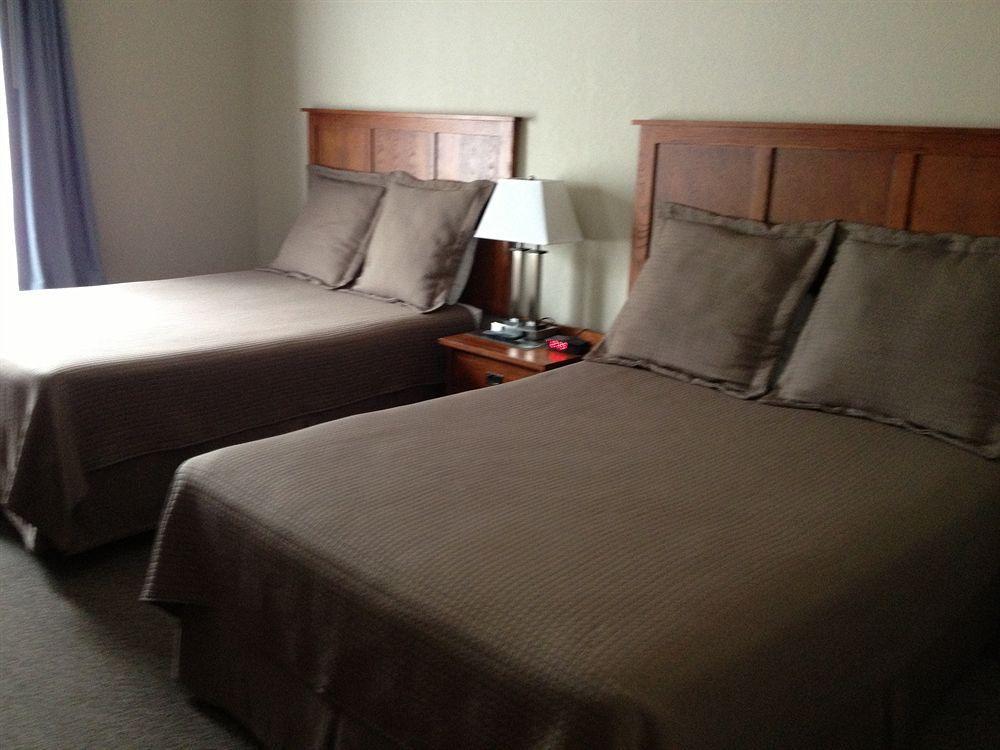 Pleasant Night Inn- Carthage Ny מראה חיצוני תמונה