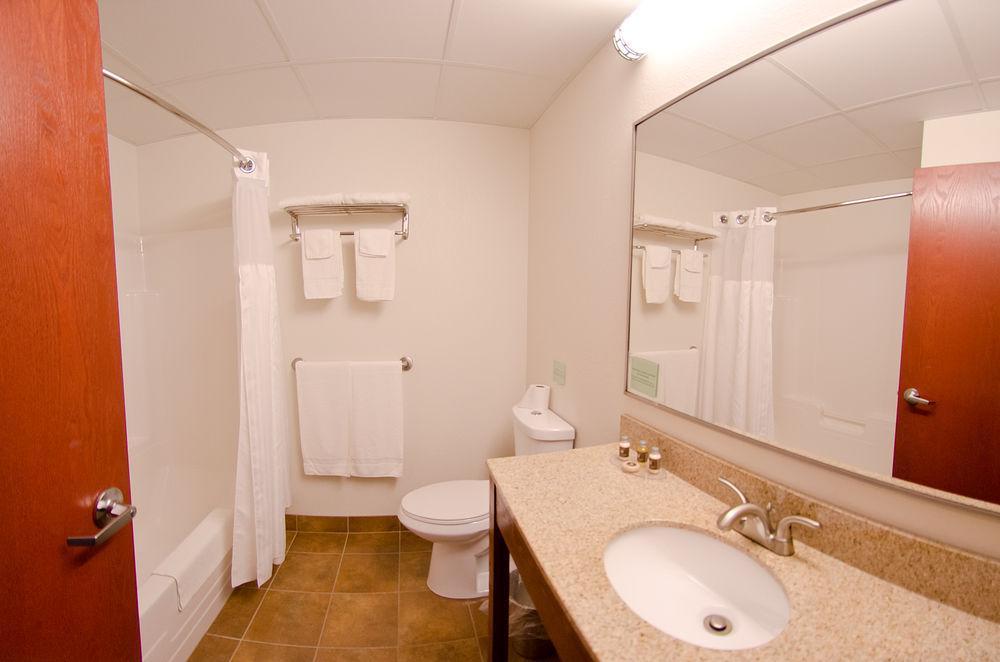 Pleasant Night Inn- Carthage Ny מראה חיצוני תמונה